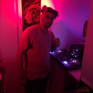 Meet your Posher, Josr